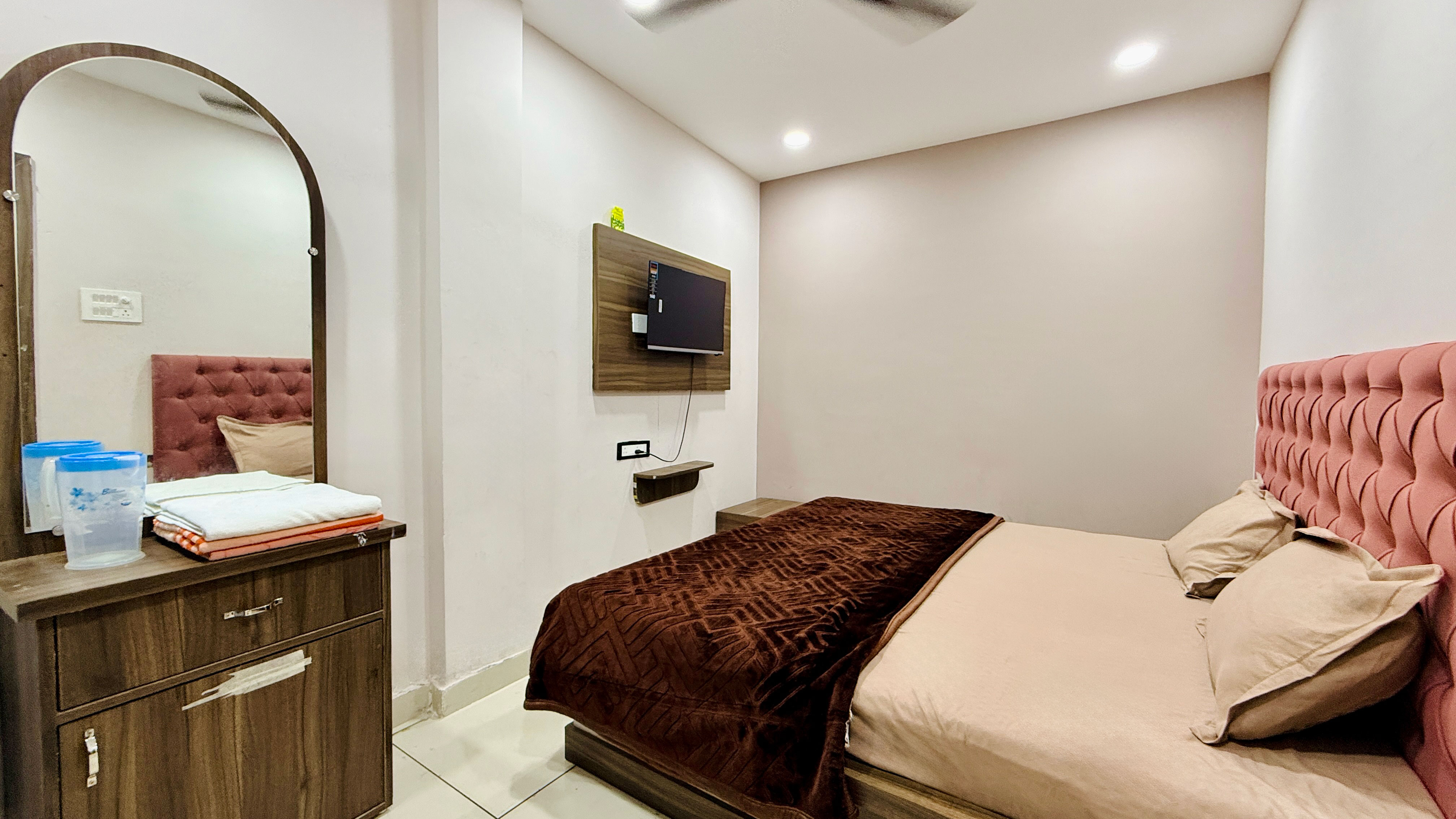 Hotel Balaji - Tap to explore photos