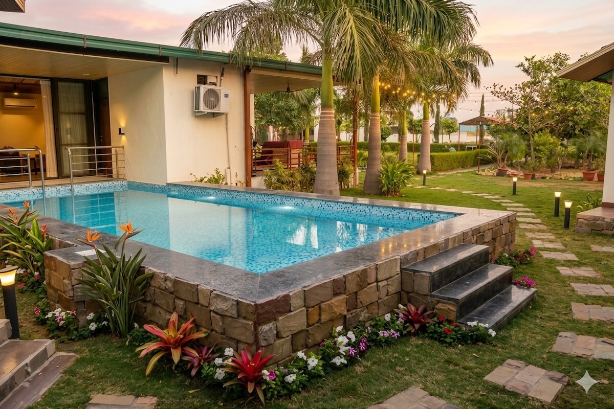 Green Palm Estate 5BR Private Pool Retreat - Tap to explore photos