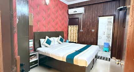 Hotel Prakash Palace Room Type - Double Bed Room