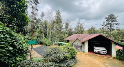 Quiet quarters Estate Stay Room Type - 3 BHK Family Room (more then 4 pax will accept the booking) Quiet quarters Estate Stay Room Type - 3 BHK Family Room (more then 4 pax will accept the booking)