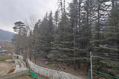 Himtal Stay 3BHK Jungle Facing Retreat with Balcony Manali