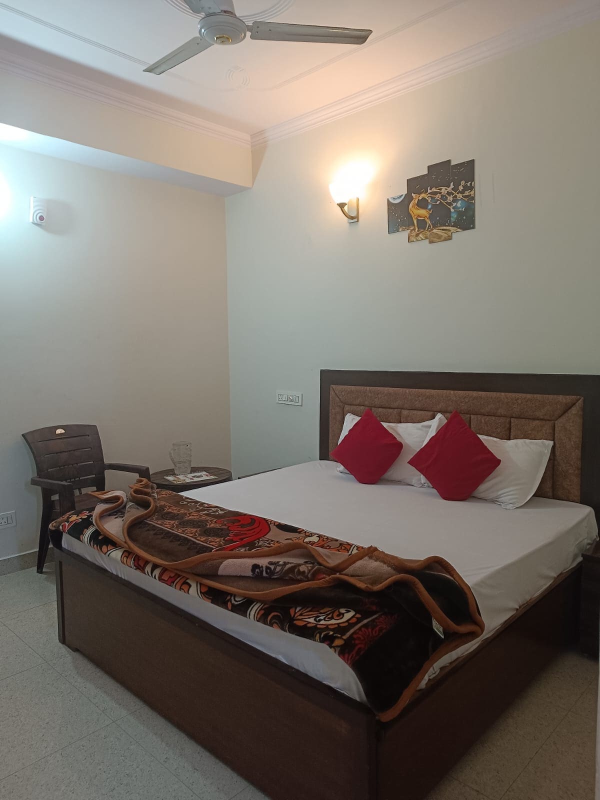 Royal Classic Homestay - Tap to explore photos
