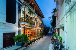 Address of Versailles Backpacker Hostel