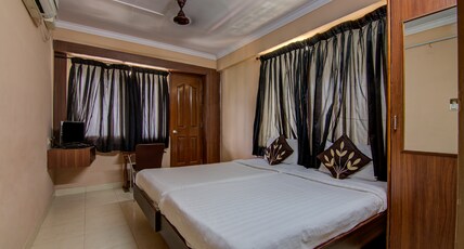 Nash Inn Electronic City Room Type - Double Bed A/C