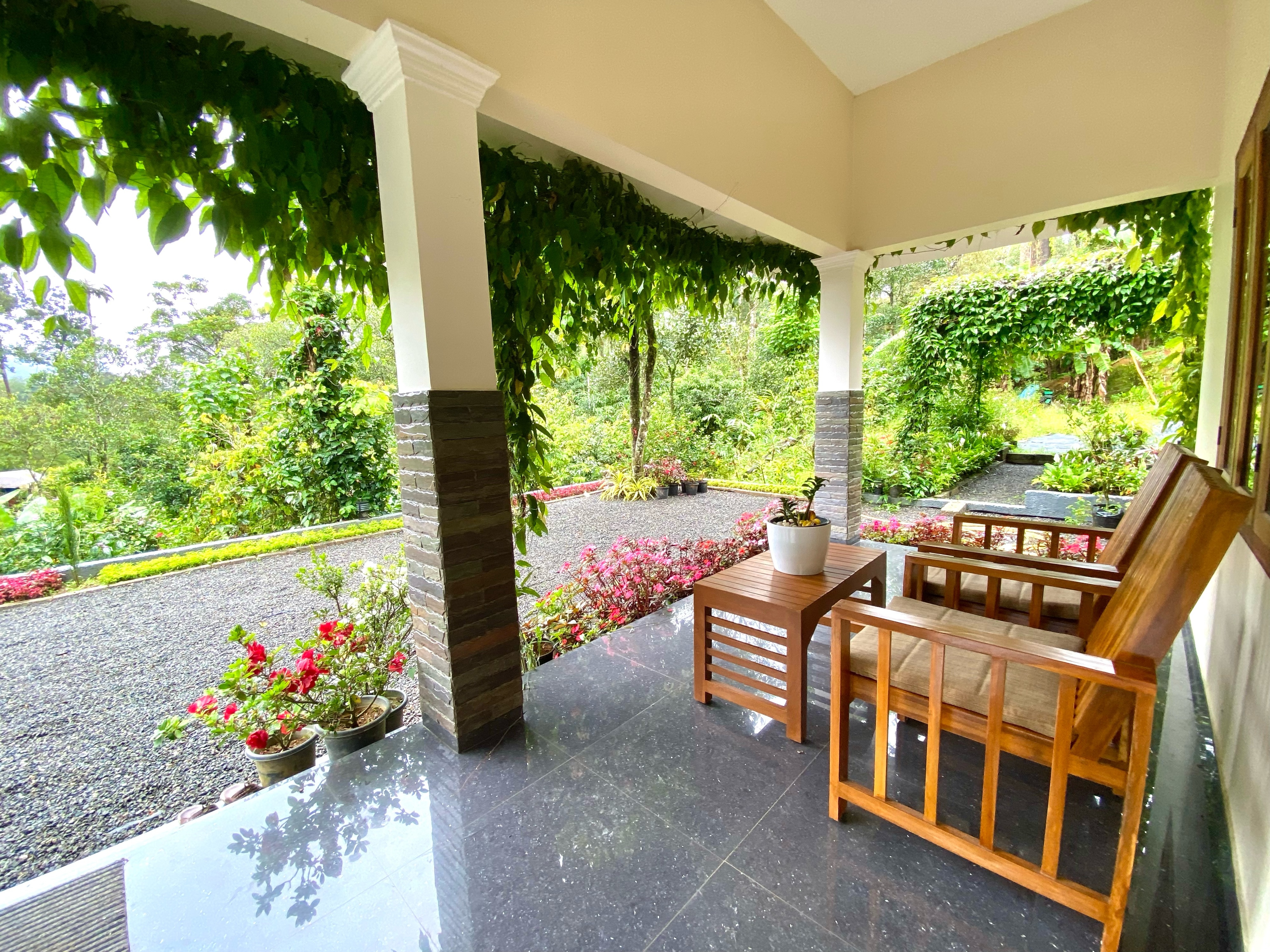 Flower Valley Plantation Homestay - Tap to explore photos