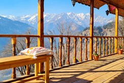 MOH by InterludeStays