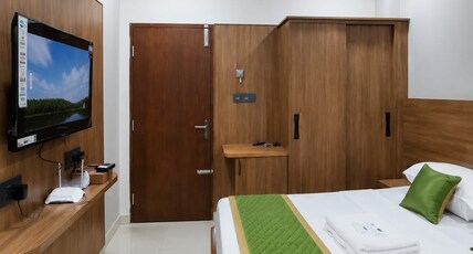 KANI'S INN Room Type - PREMIUM AC ROOM