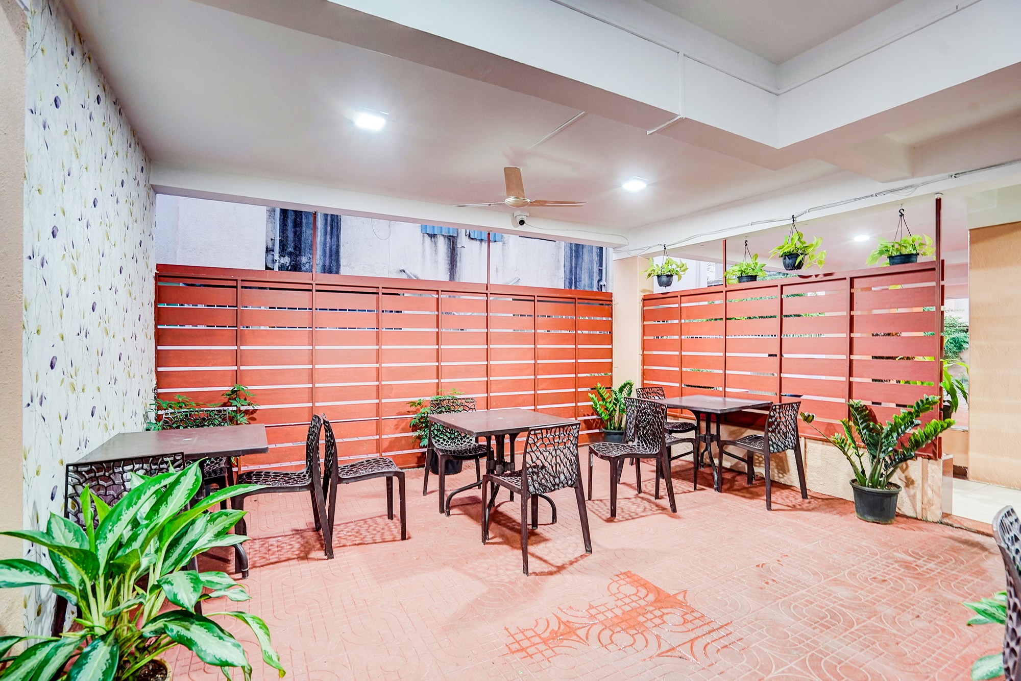 FabHotel Atithi Regency Home Stay - Tap to explore photos
