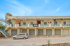 Hotel O New Mayuri Lodge