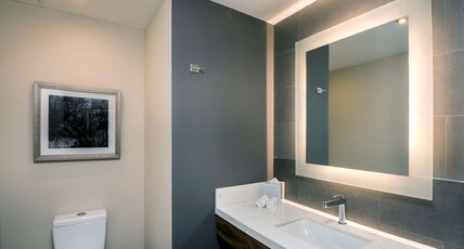 Hilton Garden Inn Aguascalientes Room Type - 1 KING BED 1 BEDROOM SUITE