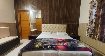 jhilmil dhaba Room Type - Deluxe