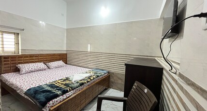Hotel Sujata Villa Room Type - Ac Deluxe Premium room