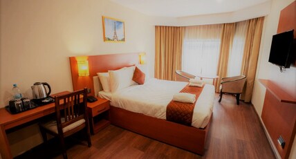 Hotel Sahara Inn Room Type - Deluxe Room