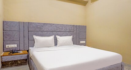 FabHotel Nest Inn Room Type - Executive Room