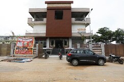 Pradhan Palace & Restaurant