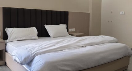 Hotel Bhawani Room Type - Deluxe AC Room