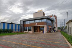 Hotel Veeratn