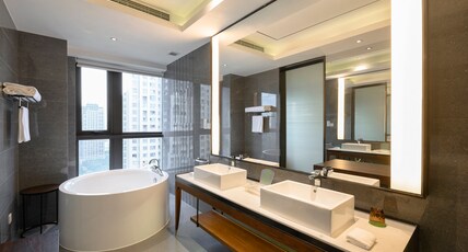 Holiday Inn Kunshan Room Type - 1 King Premium
