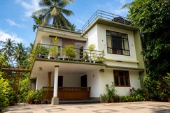 Jayuz Homestay