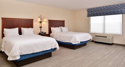 Hampton Inn Harrisonburg South Room Type - 2 QUEENS LARGER ROOM