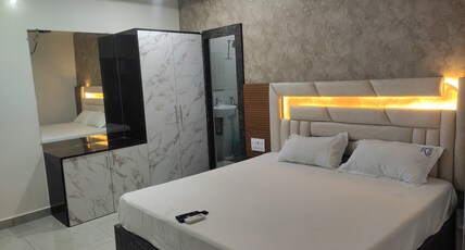 HOTEL NVR GRAND Room Type - Deluxe Double Room