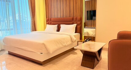 Hotel Infinity In, Vashi. Room Type - LUXURY ROOM