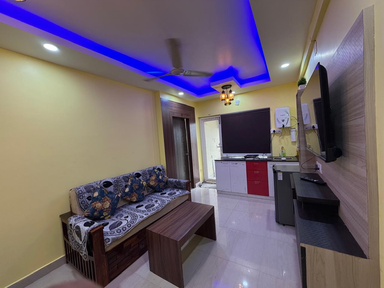 M M 2.0 Homestay | Entire 1BHK Apartment - Tap to explore photos