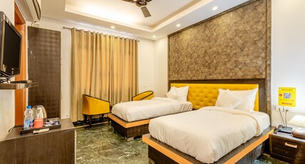Lime Tree Hotel & Banquet Huda City Centre Room Type - Superior Twin Room