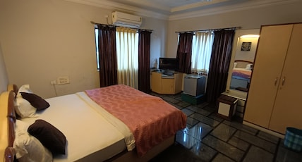NEW HOTEL JANKI Room Type - Suite Room NEW HOTEL JANKI Room Type - Suite Room