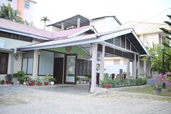 Pine Wood Home Stay