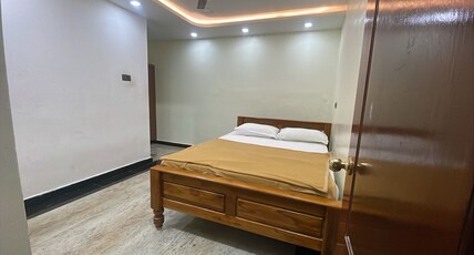 SUNRISE LUXURY ROOM STAY Room Type - Deluxe Double Room