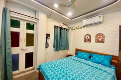 Cozy Bandra 1BHK, Carter Rd by Trivana Haven Stays