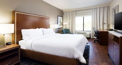 Hilton Garden Inn Longview Room Type - 1 KING BED 1 BEDROOM SUITE