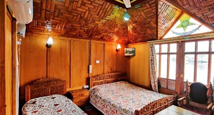H.B Kings Paradise Room Type - Lake view triple room