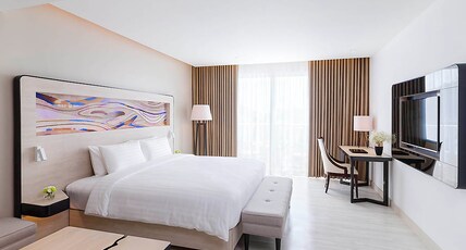 Novotel Phuket City Phokeethra Room Type - Junior Suite