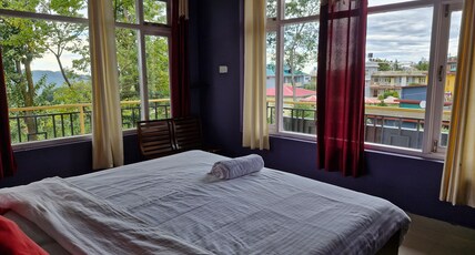 Sajan's Bir Verse Room Type - Deluxe Room