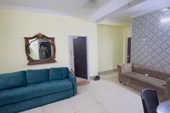 Luxury 2BHK   Parking   5 Mins to New Market