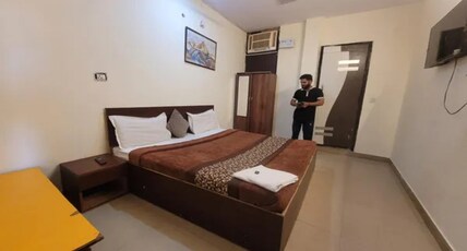 FabHotel Mohan Villa Room Type - Deluxe Room