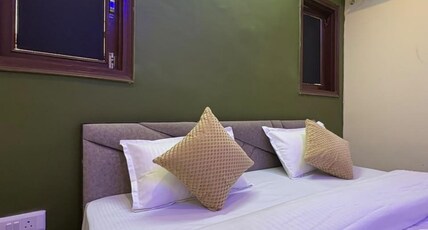 Hotel Chandraj Residency Noida Room Type - Standard Room with Balcony