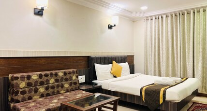 Hotel Sai Yash Room Type - Delux Non AC Room