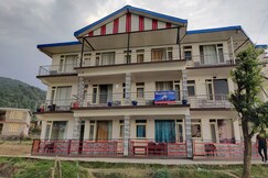 THE MOUNTAIN AND SUNRISE VIEW