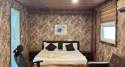 KORAMANGALA SUITES Room Type - Executive Room