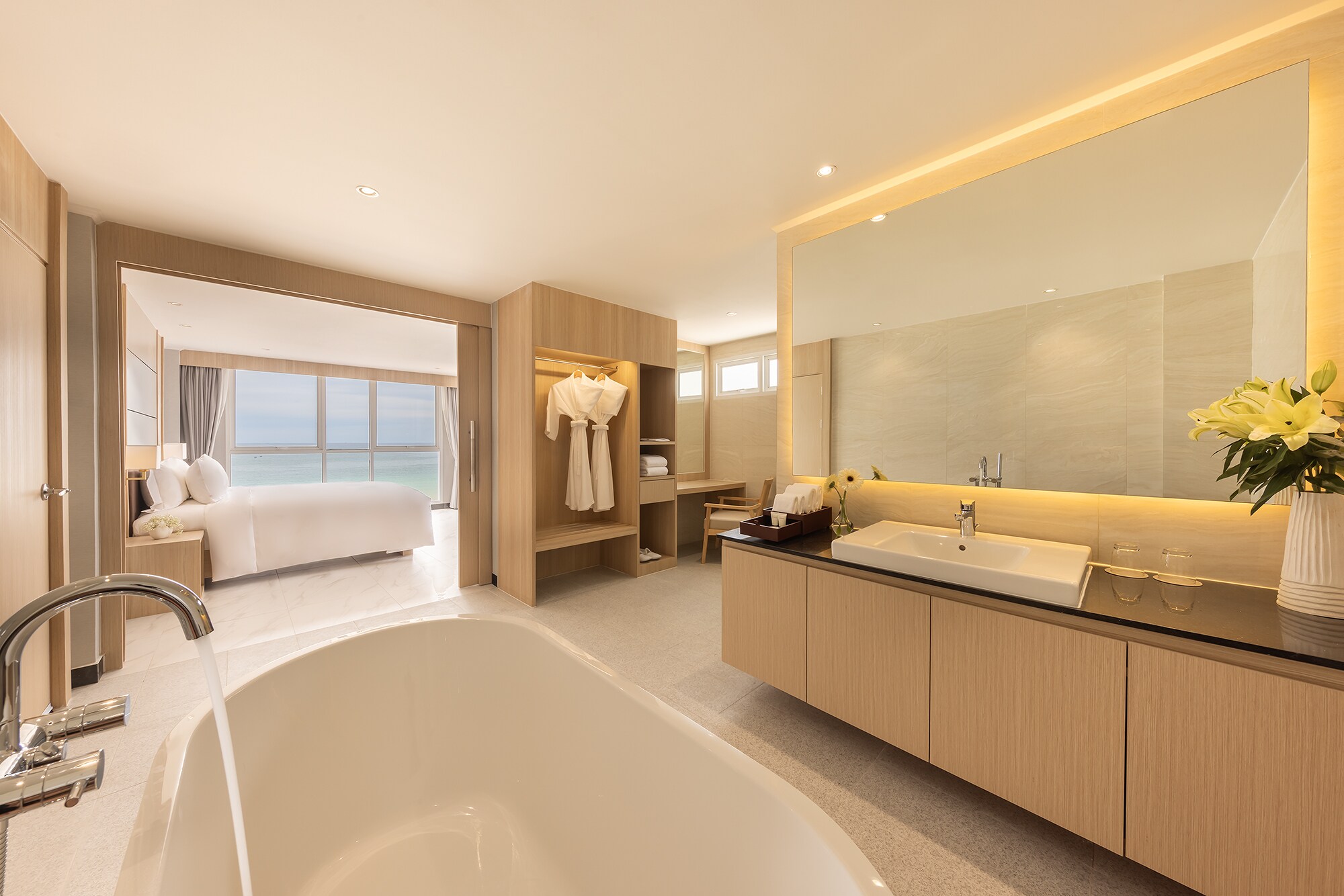 Eastin Resort Rayong - Tap to explore photos