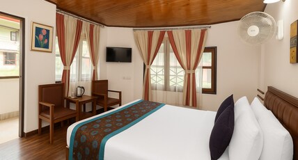 Central Hill Resort (Near MG Marg) Room Type - Premium Room with Balcony