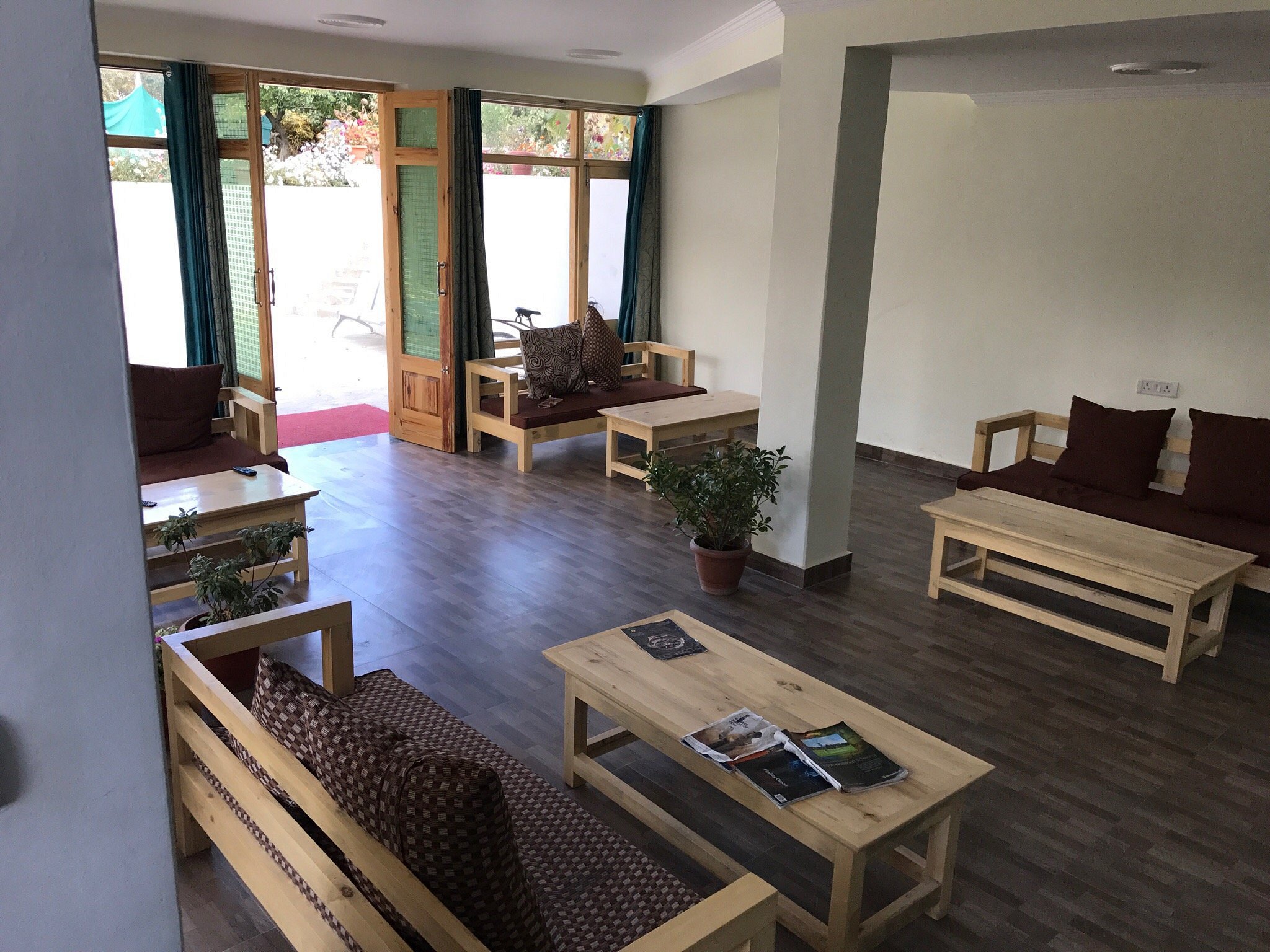 NiriLa House - Tap to explore photos