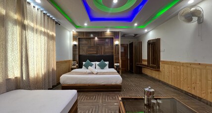 Hotel Sun Light Manali Room Type - Super Deluxe Tripple Bed Room (With Private Balcony)