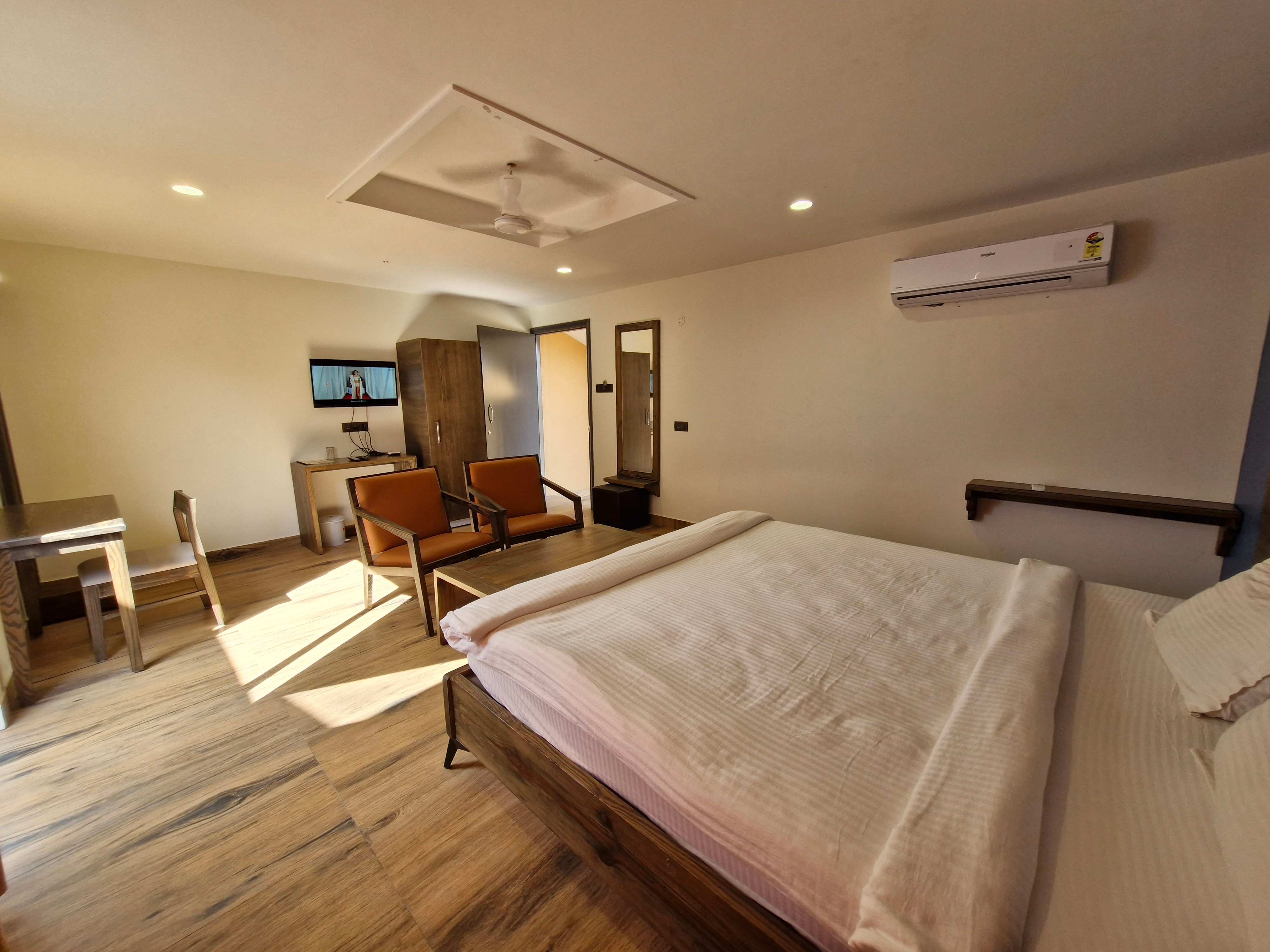 Dream Resort Bhuj ( Opposite Vande Mataram Memorial ). - Tap to explore photos
