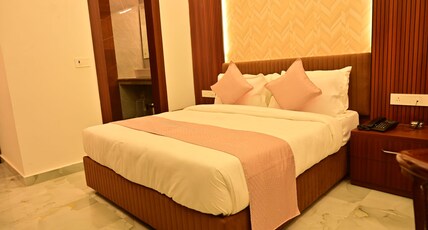 GRAND MANDOLA RESORTS Room Type - DELUXE ROOM