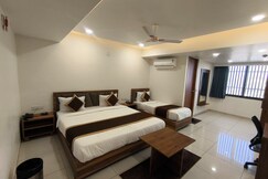 HOTEL SHREEJI INN