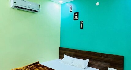 Kanishka Stay Room Type - Deluxe Room 1